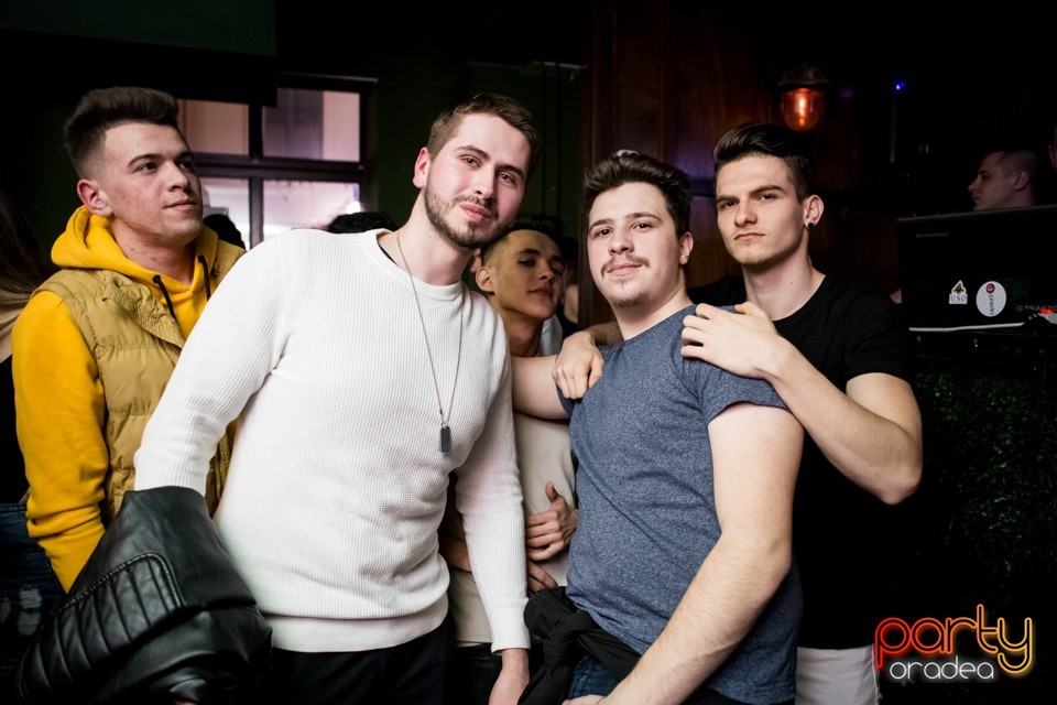 Students' Party, Green Pub