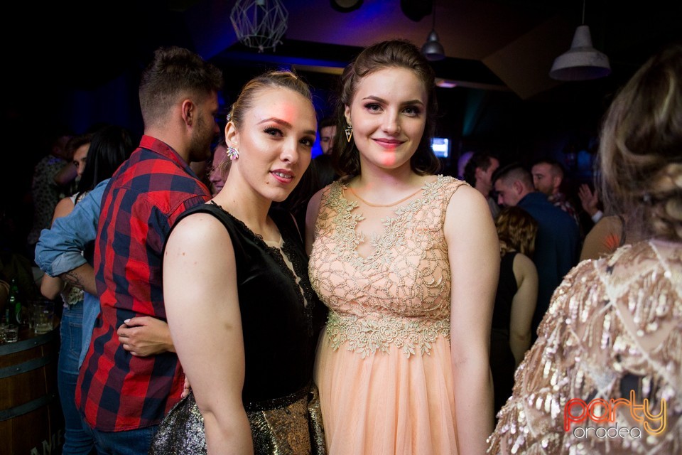 Students Party, Green Pub