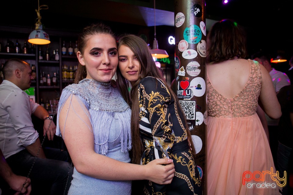 Students Party, Green Pub