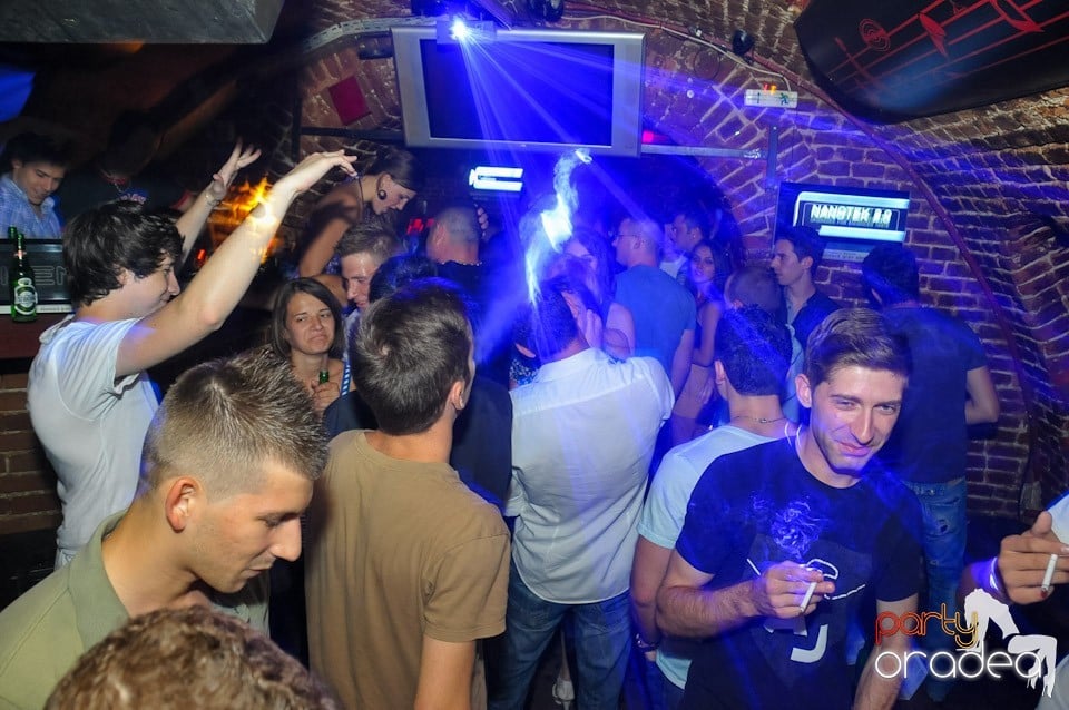 Studparty în Club Escape, 