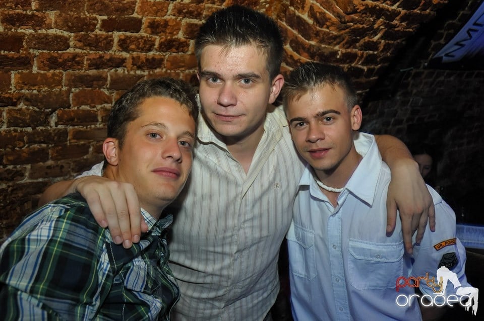 Studparty în Club Escape, 