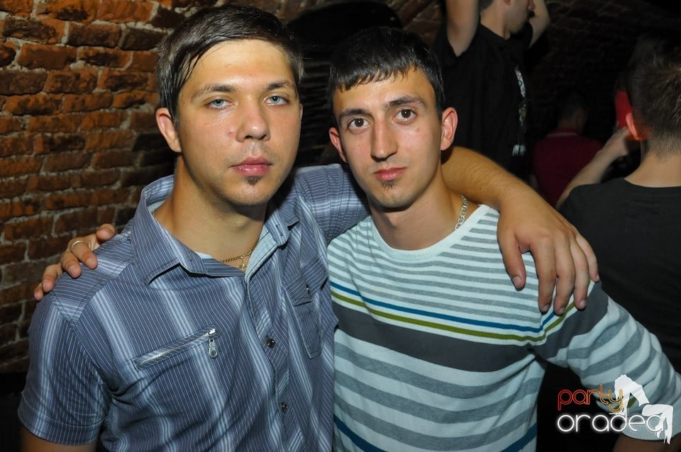 Studparty în Club Escape, 