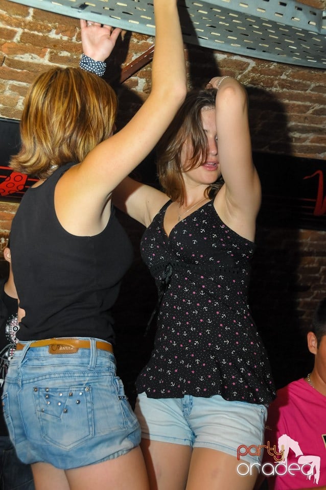 Studparty în Club Escape, 