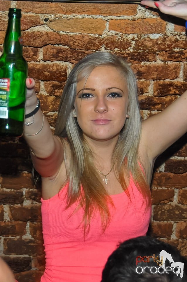 Studparty în Club Escape, 