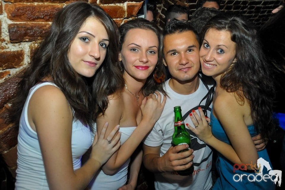 Studparty în Club Escape, 