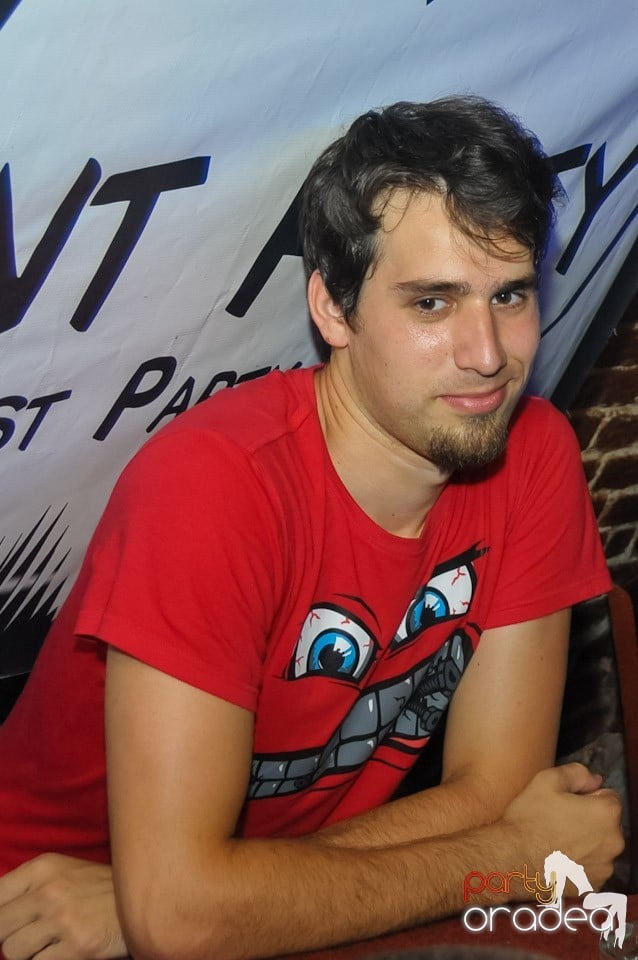 Studparty în Club Escape, 