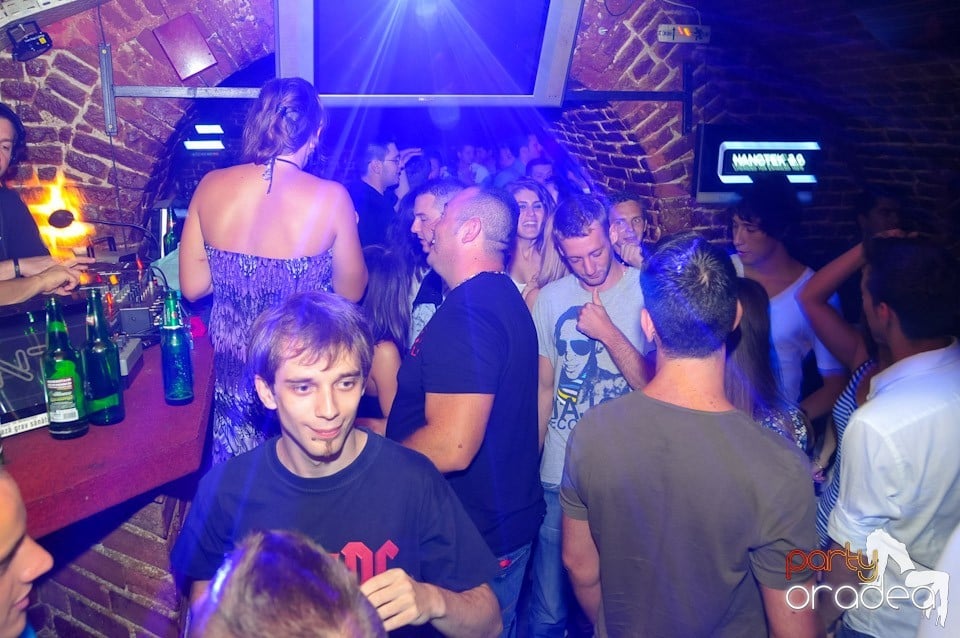 Studparty în Club Escape, 