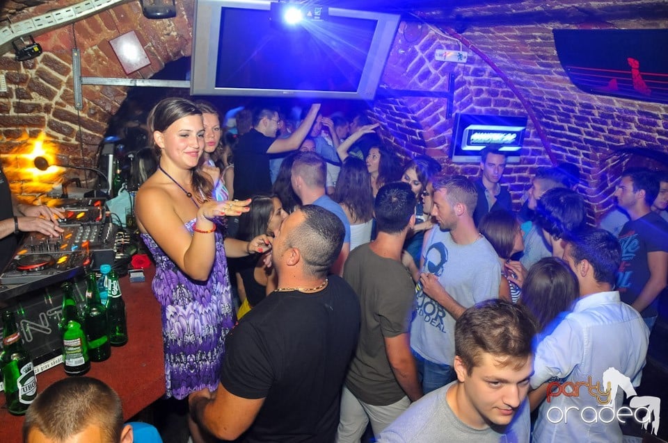 Studparty în Club Escape, 