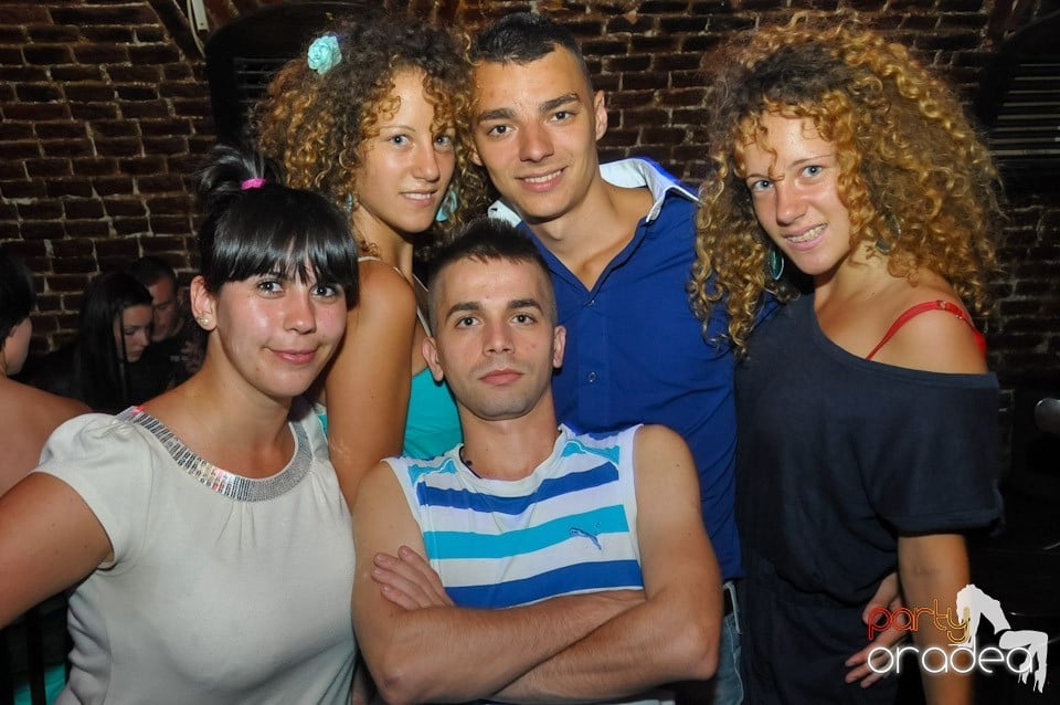 Studparty în Club Escape, 