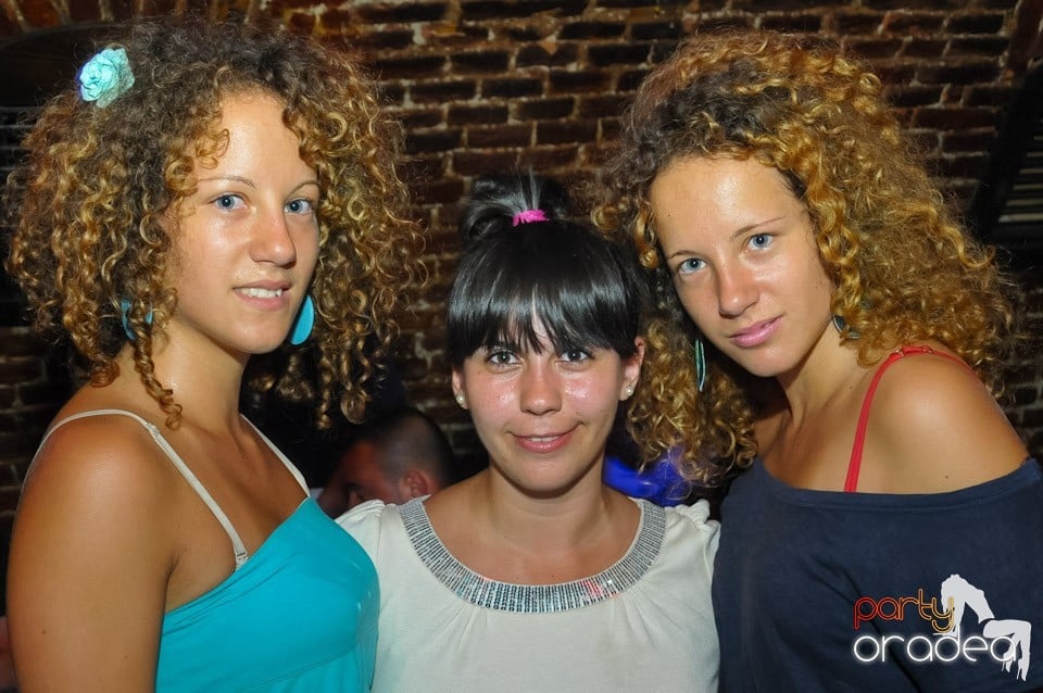 Studparty în Club Escape, 