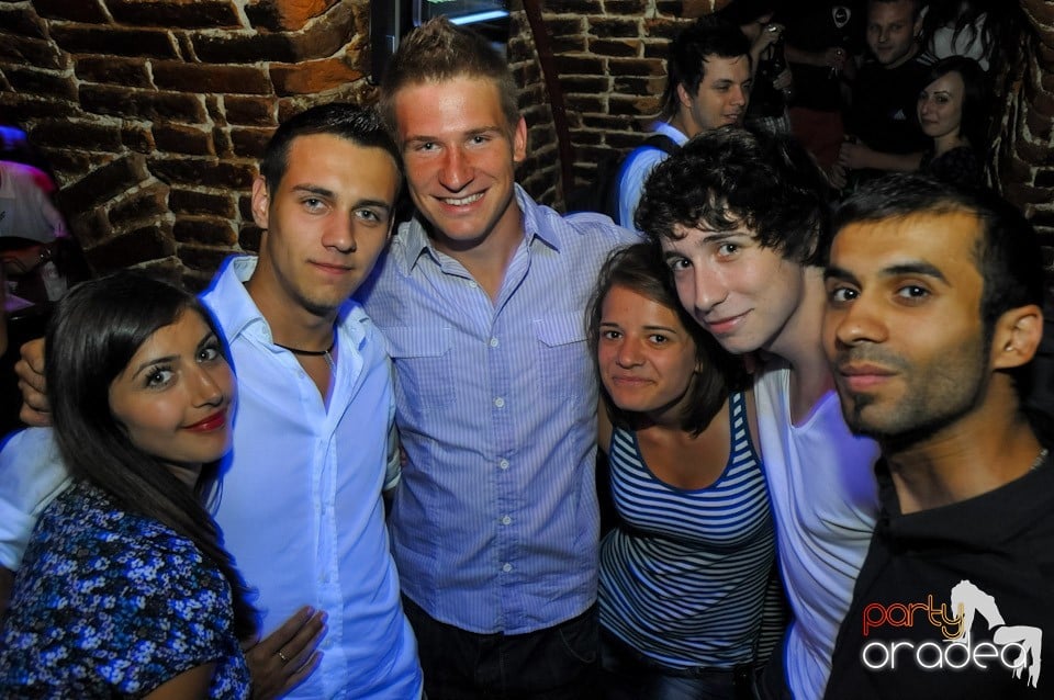 Studparty în Club Escape, 