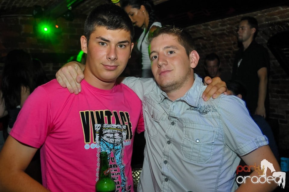 Studparty în Club Escape, 