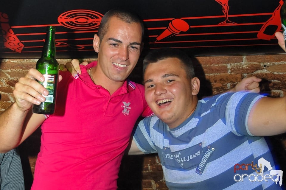 Studparty în Club Escape, 