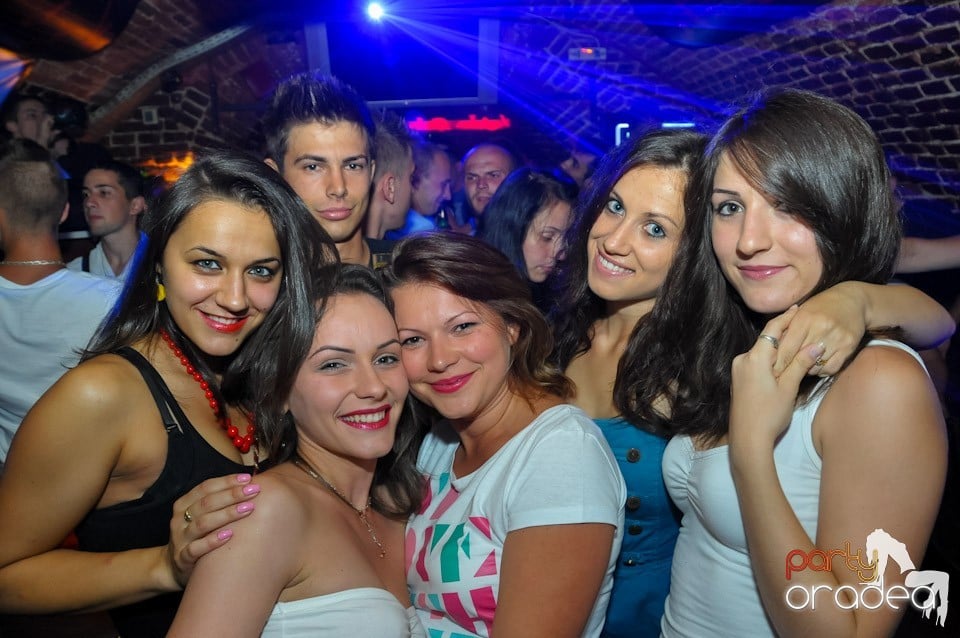 Studparty în Club Escape, 