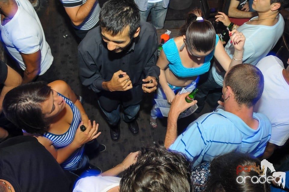 Studparty în Club Escape, 