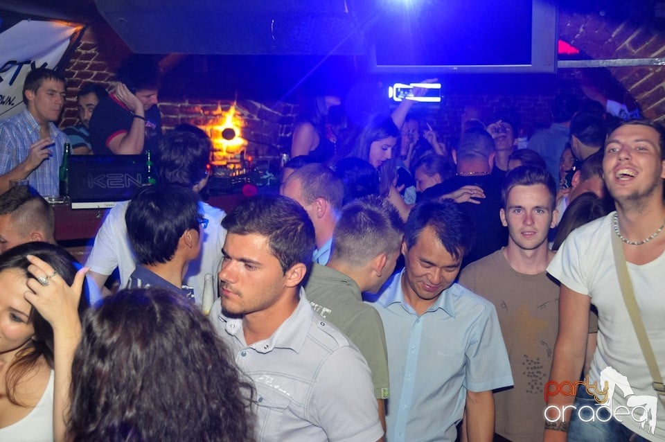 Studparty în Club Escape, 