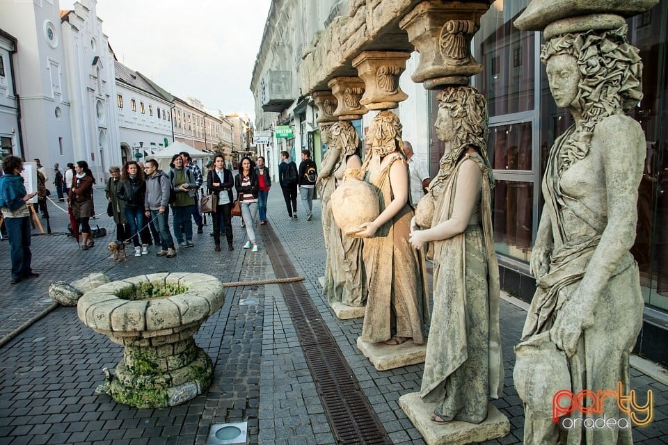 Sub semnul îngerului, Oradea