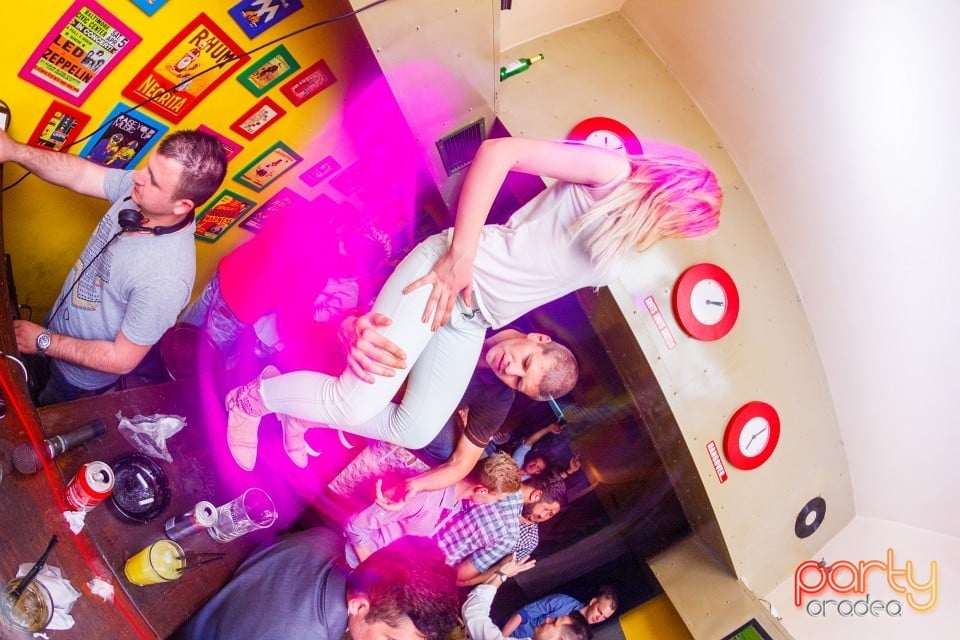 Suits VS Dr. House Party, 