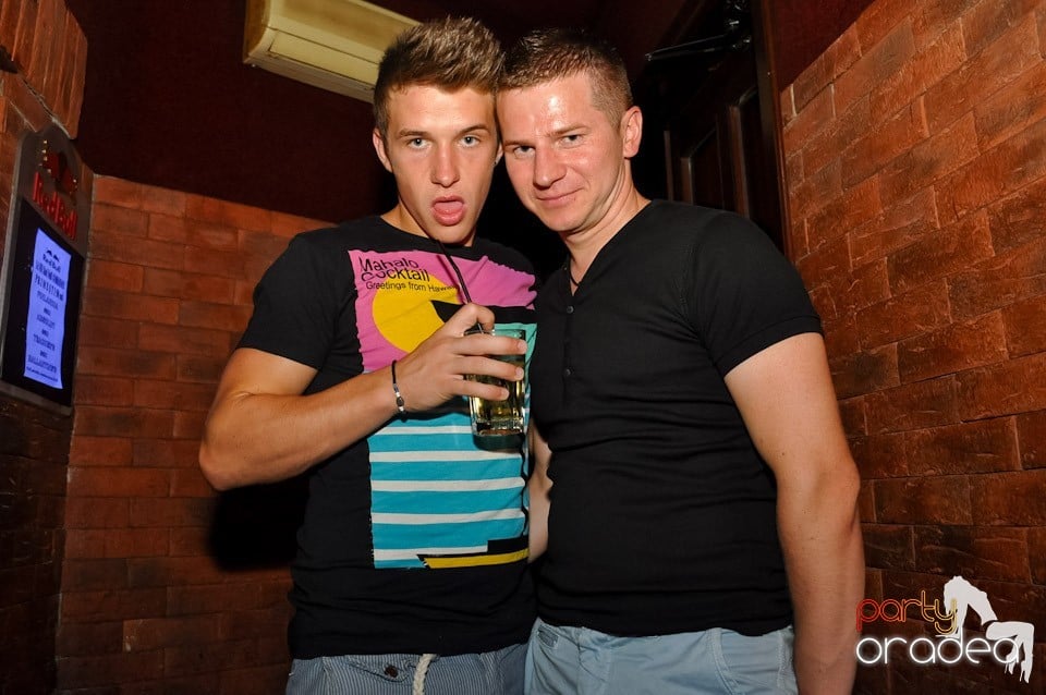 Summer Party cu Carlsberg în Escape, 