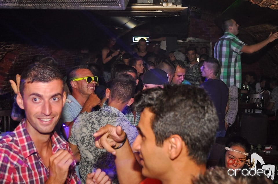 Summer Party cu Carlsberg în Escape, 