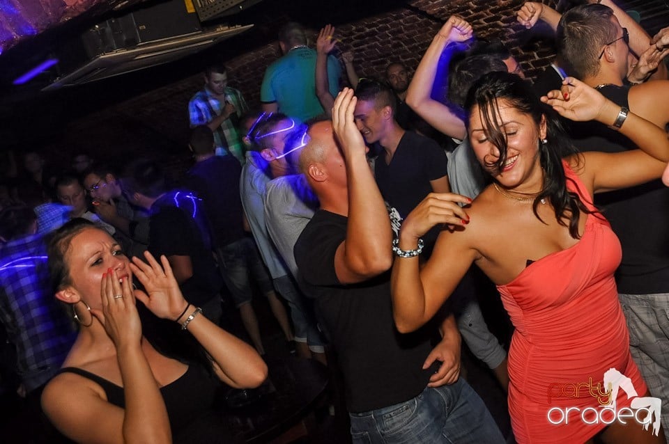 Summer Party cu Carlsberg în Escape, 