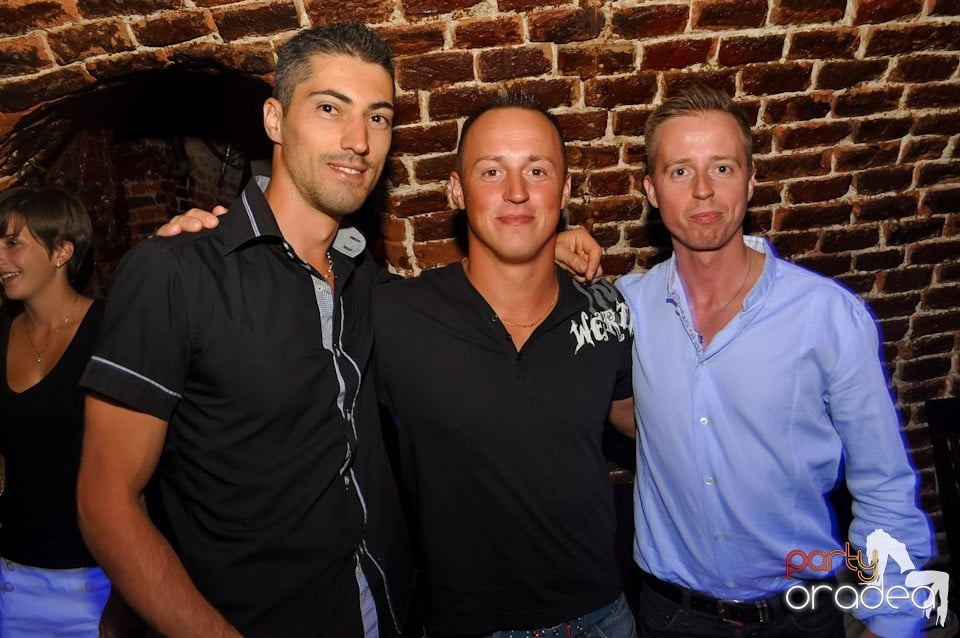 Summer Party cu Carlsberg în Escape, 