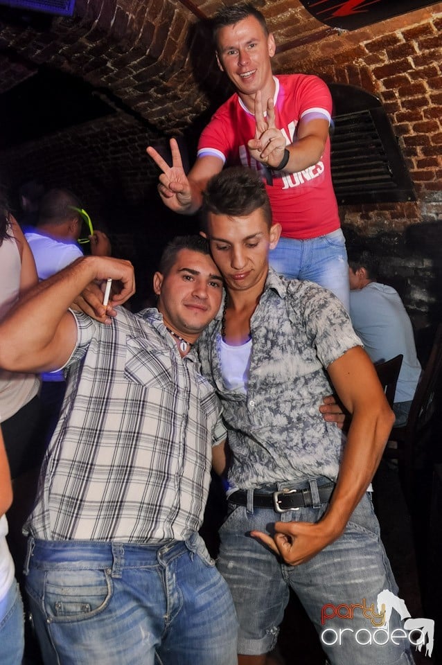 Summer Party cu Carlsberg în Escape, 