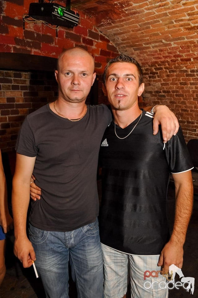 Summer Party cu Carlsberg în Escape, 