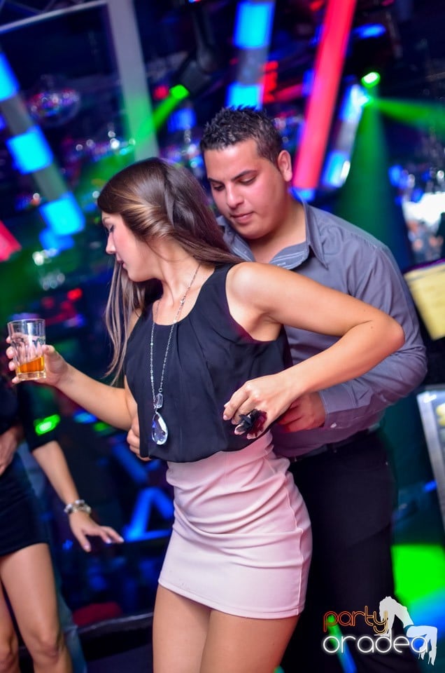 Summer Retro Night Fever continuă, 