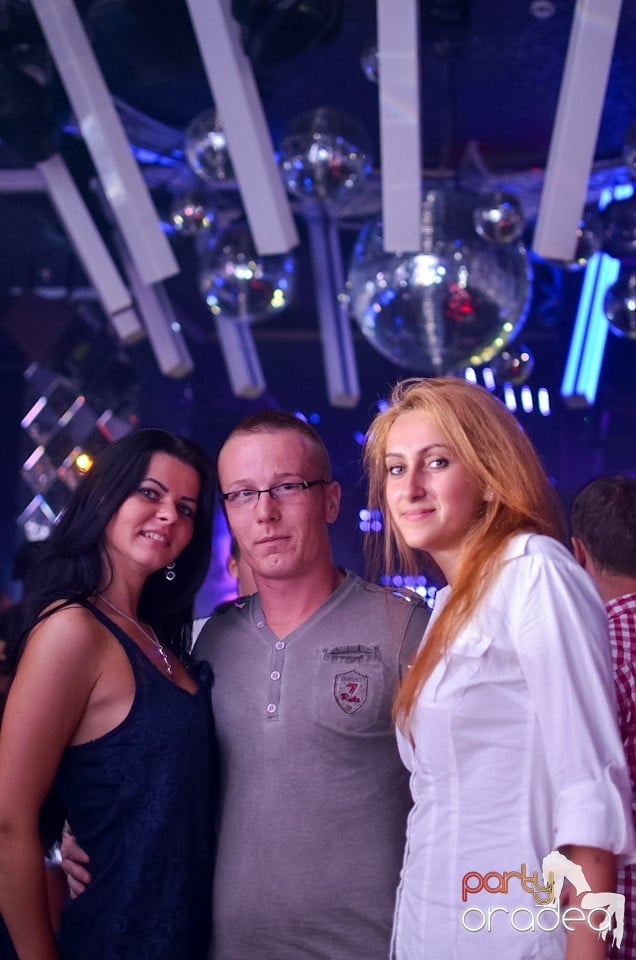 Summer Retro Night Fever Party, 