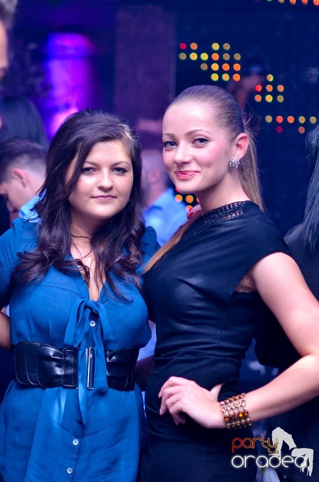 Summer Retro Night Fever Party, 