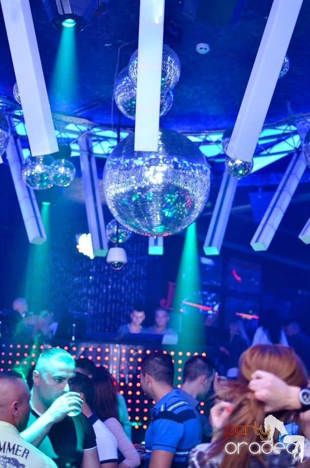 Summer Retro Night Fever Party, 