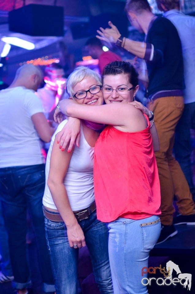 Summer Retro Night Fever Party, 