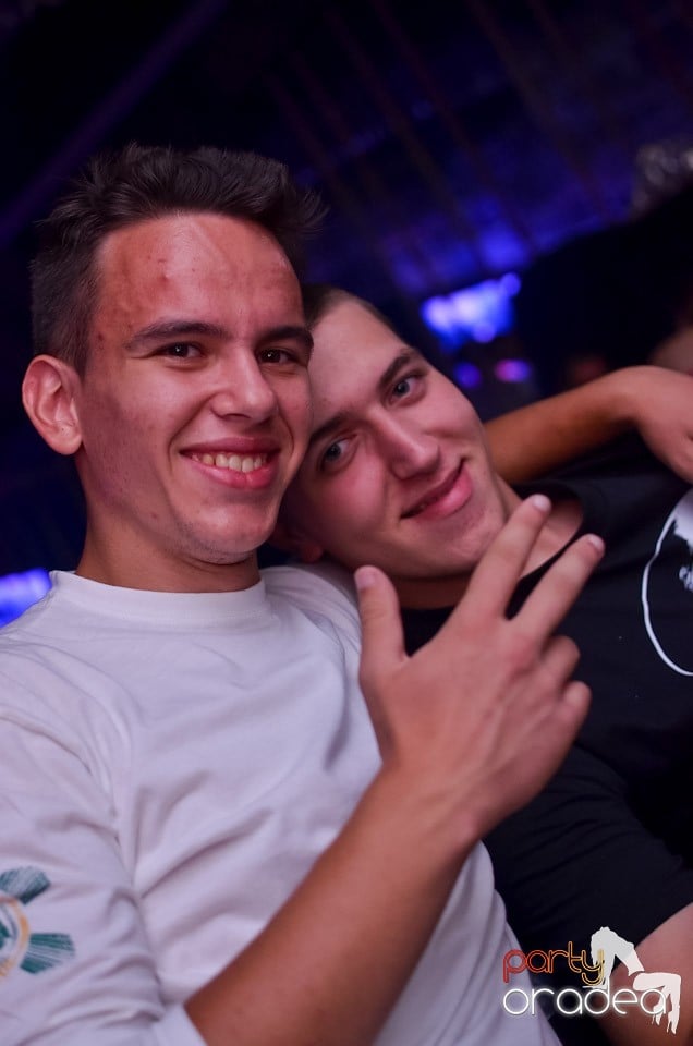 Summer Retro Night Fever Party, 