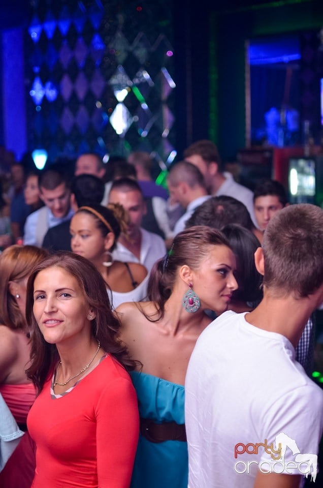 Summer Retro Night Fever Party, 