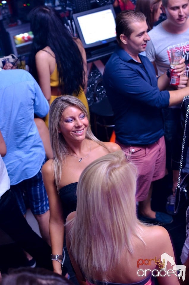 Summer Retro Night Fever @ The One, 