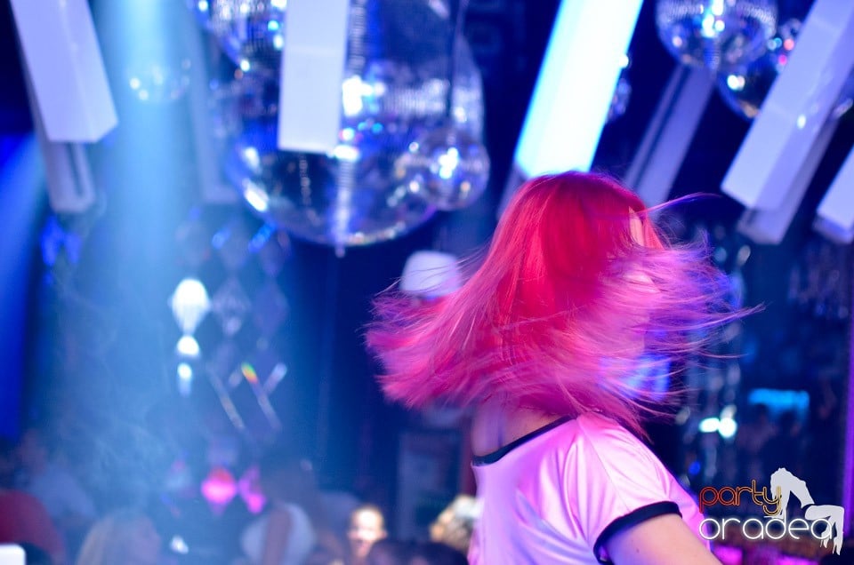 Summer Retro Night Fever @ The One, 