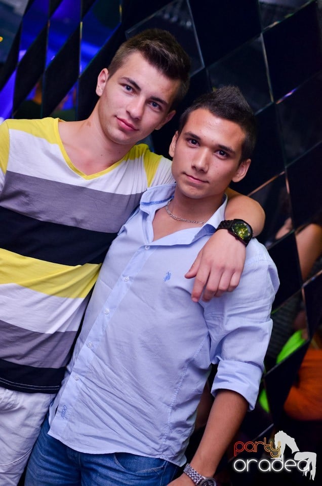 Summer Retro Night Fever @ The One, 