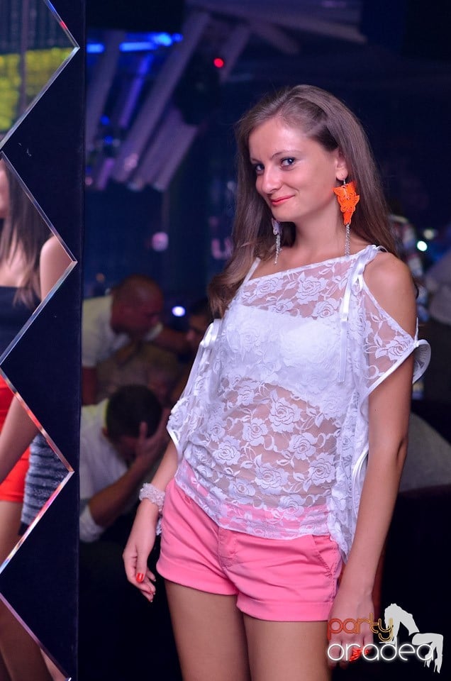 Summer Retro Night Fever @ The One, 