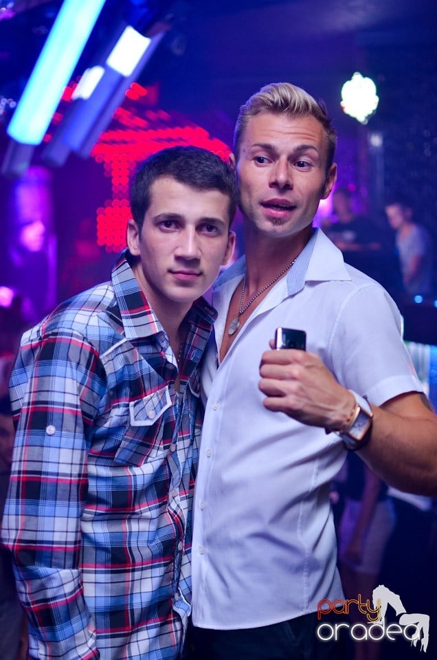 Summer Retro Night Fever @ The One, 