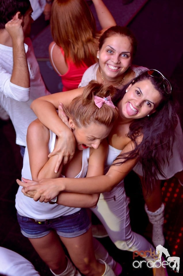 Summer Retro Night Fever @ The One, 