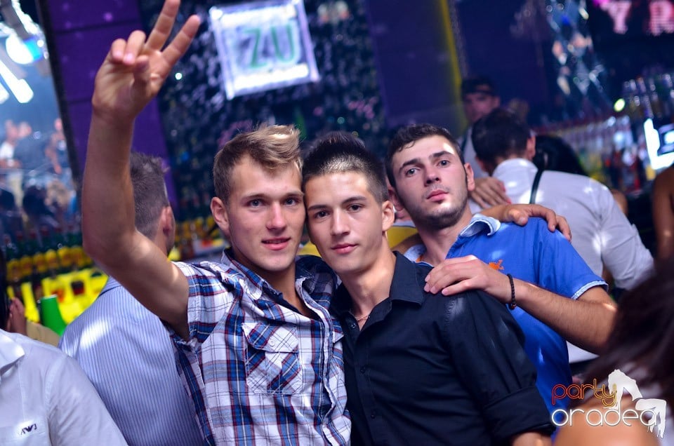 Summer Retro Night Fever @ The One, 