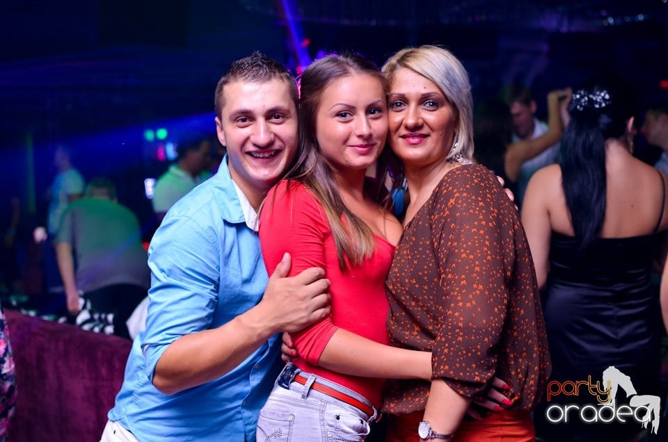 Summer Retro Night Fever @ The One, 