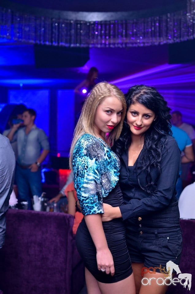 Summer Retro Night Fever @ The One, 