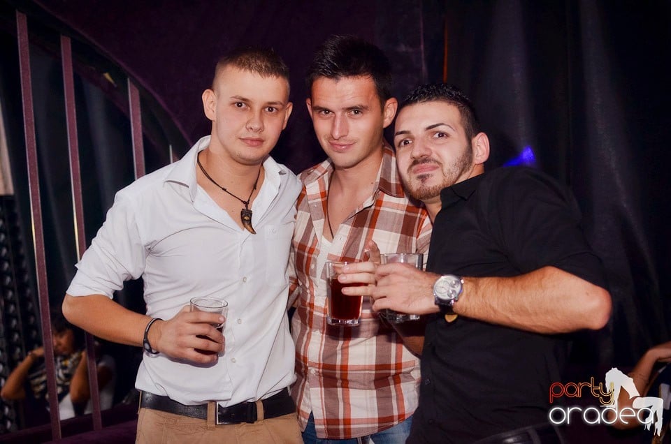 Summer Retro Night Fever, 