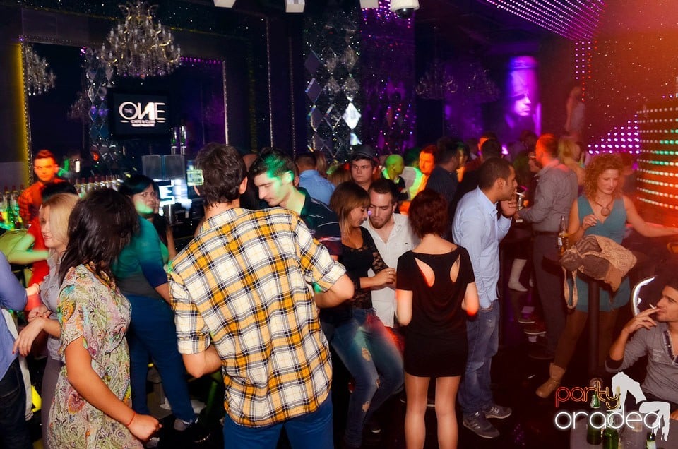 Summer Retro Night Fever, 