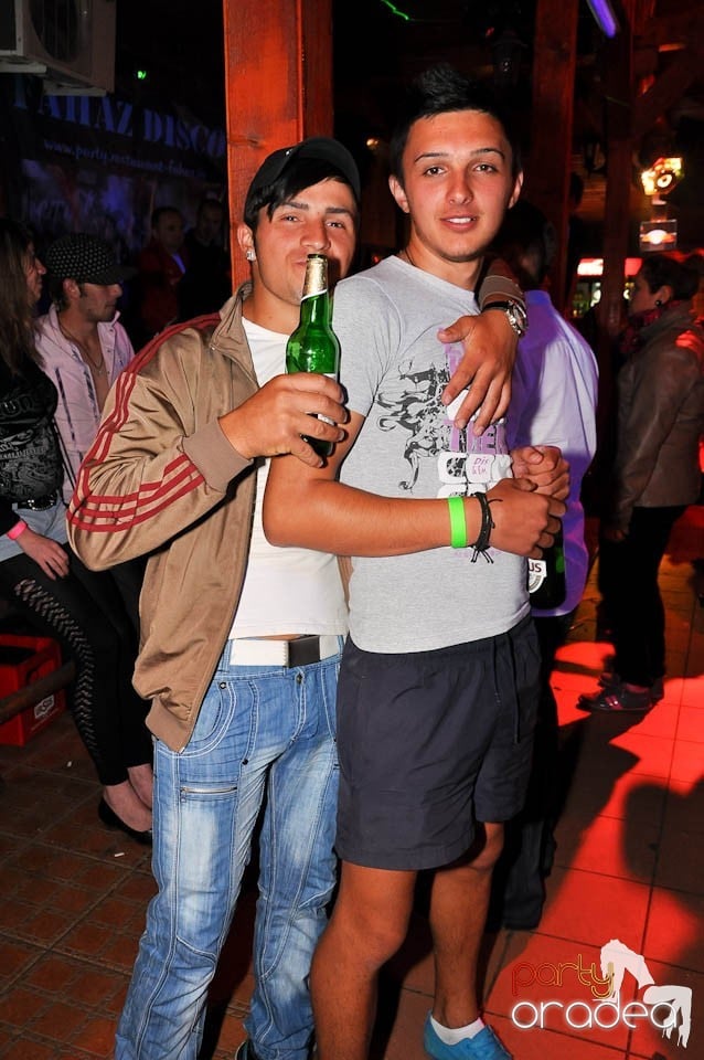 Sunshine Party în Disco Faház, 