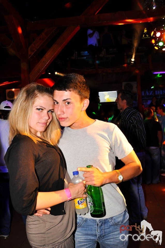 Sunshine Party în Disco Faház, 