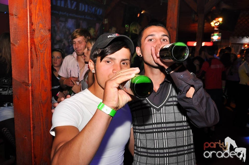 Sunshine Party în Disco Faház, 