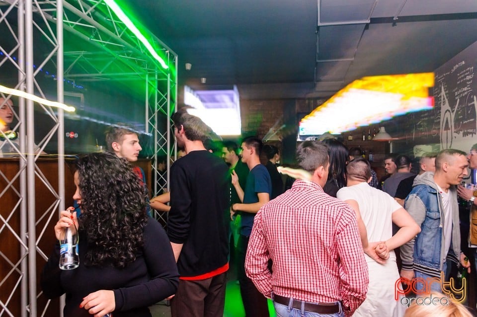 Sunside Launch Party, Juice